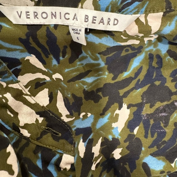 Veronica Beard Georgina Button
Front Silk Dress Green Knee Length
8 Pattern Sz 6 - Picture 9 of 11